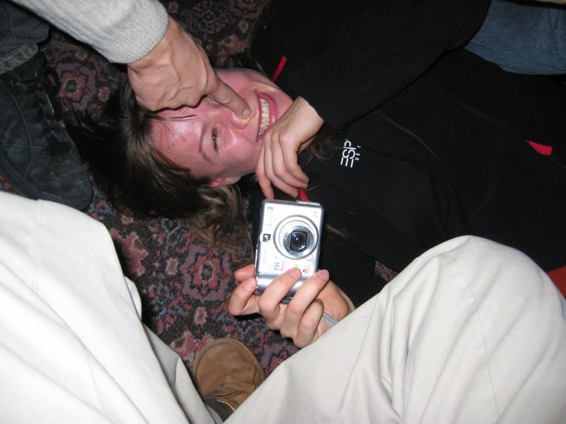 Oh dear.. Poor upponalle. And here I am taking pictures, instead of helping her. Shame on me.