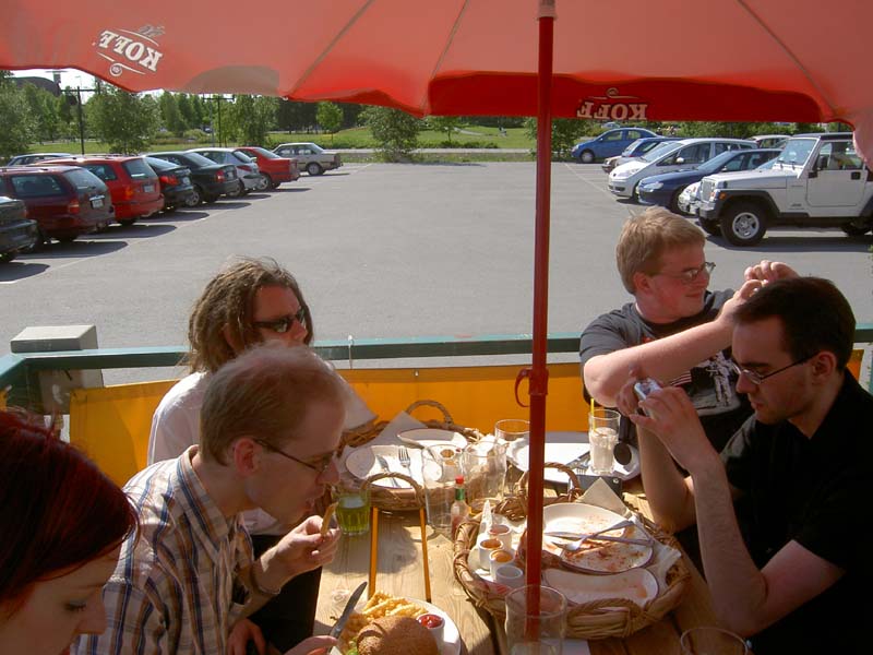 As said by others avij got his burger a lot later than the others but atleast I envied him because I was still a bit hungry :(