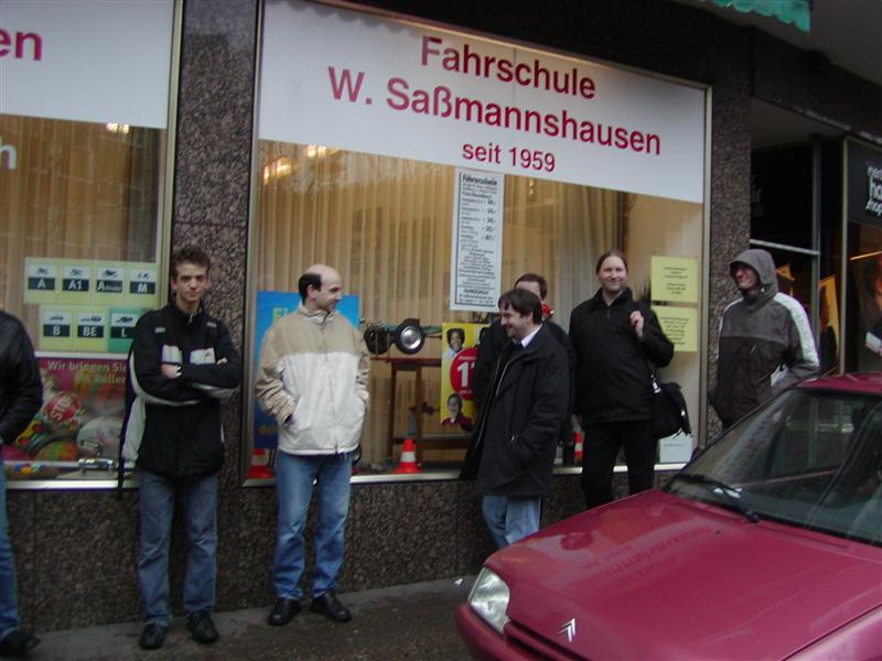 Gathering all trackers. Fons, HBoZ, Magpie in front of Grob-e, Licht&Feuer and Nivram.