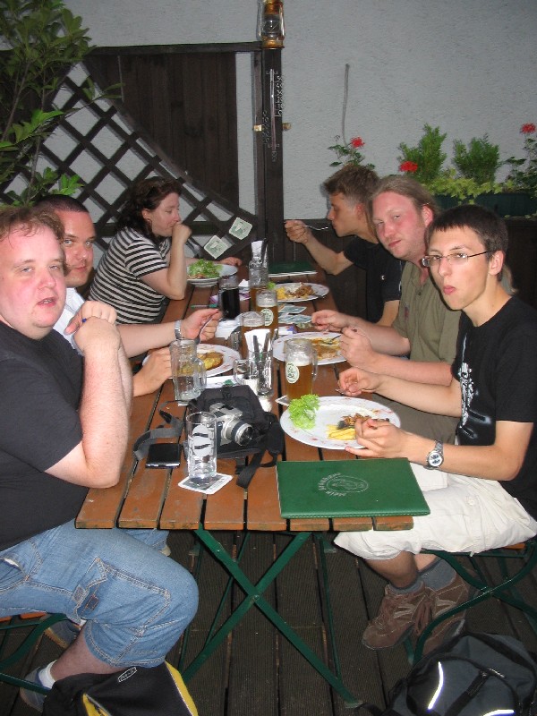 Let's have dinner / Lass uns essen