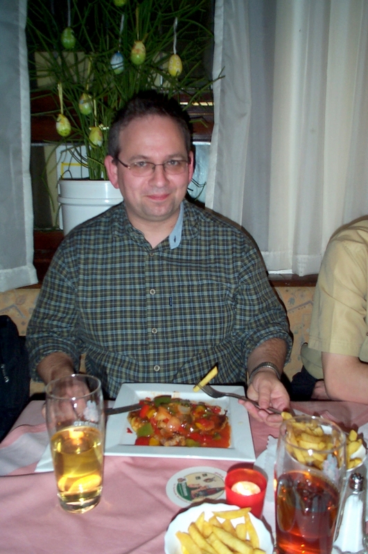 Schach eats 