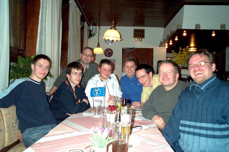 hadibe, androl, Schach, J.R.K. Spanier_20, BaliBennie, grob-e (v.l.n.r./f.l.t.r.)