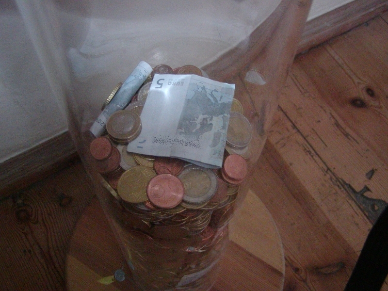 The well filled donationbox for the guides of the Sanssouci Palace.