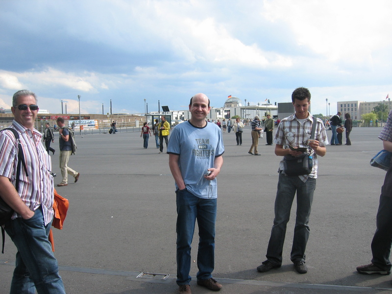 Happy faces at the meeting place :)
