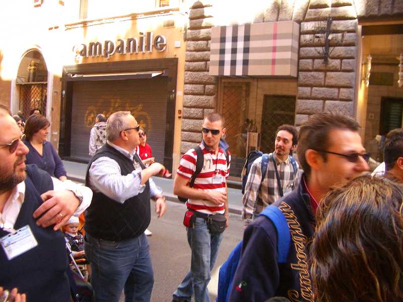 walking to Piazza di Spagna
