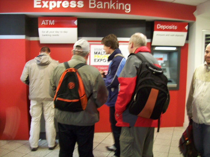 An ATM ONLY with 10ers !  :D