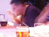 Hellogs eating 