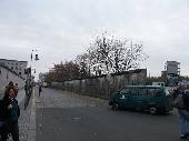 Same remains of the wall, Paulapurzel on the left edge of the pic