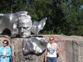 Francine(my wife) next to the Bust of Sibelius (off course, she is the one on the right )