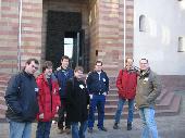 the boys waiting for the girls (buying postcards) in front of the Dom