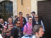 The group is moving towards the resturant