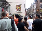 too many tourists