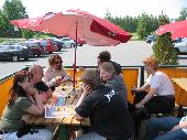 Venlis, Fundamental, tiura, then in the black t-shirt Prynde/Hemmo, Bobtail, Poutsi, Osku-82 and on the right Henriika and the legs of pejole