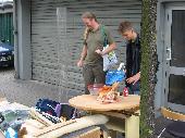 is there something for us? / gibt's etwas f�r uns dabei?
