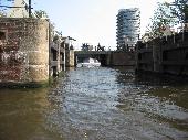 lock between the canals en the IJ