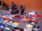 03-05-2009: Two street artists near Piazza dei Miracoli