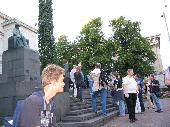 J.V.Snellman sitting at his throne, Fons and Osku^ not listening what Avij has to say. In front of Bank of Finland.