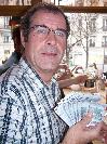 FR : Ard�chois est fier de nous montrer que, lui aussi, il a des billets !<br>GB : Ard�chois is proud to show his fivers !