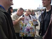 Checking new public serials in front of the Hauptbahnhof (haemoglobin, Prynde, taucher, avij, N0W1K, Nerzhul)