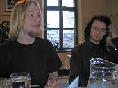 Dakkus and tiura waiting for their orders