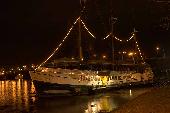 Restaurant-Ship